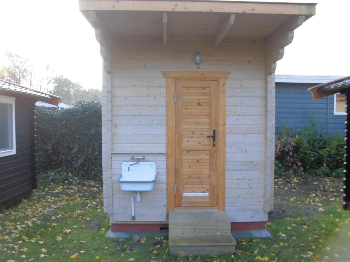 Vakantiepark T Urkerbos - Blokhutje Exterior foto